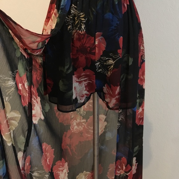 Off-the-should Floral Skirted Romper - Picture 3 of 5